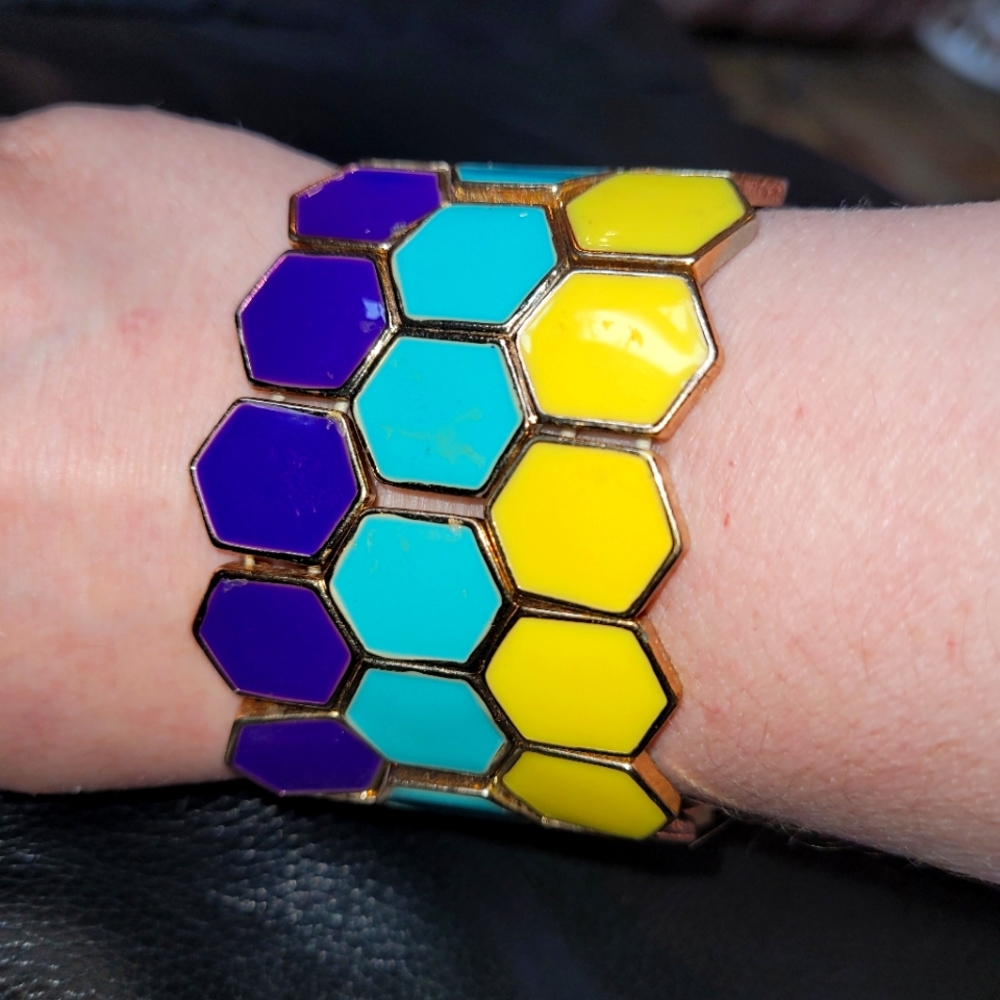 Womens fashion bracelet